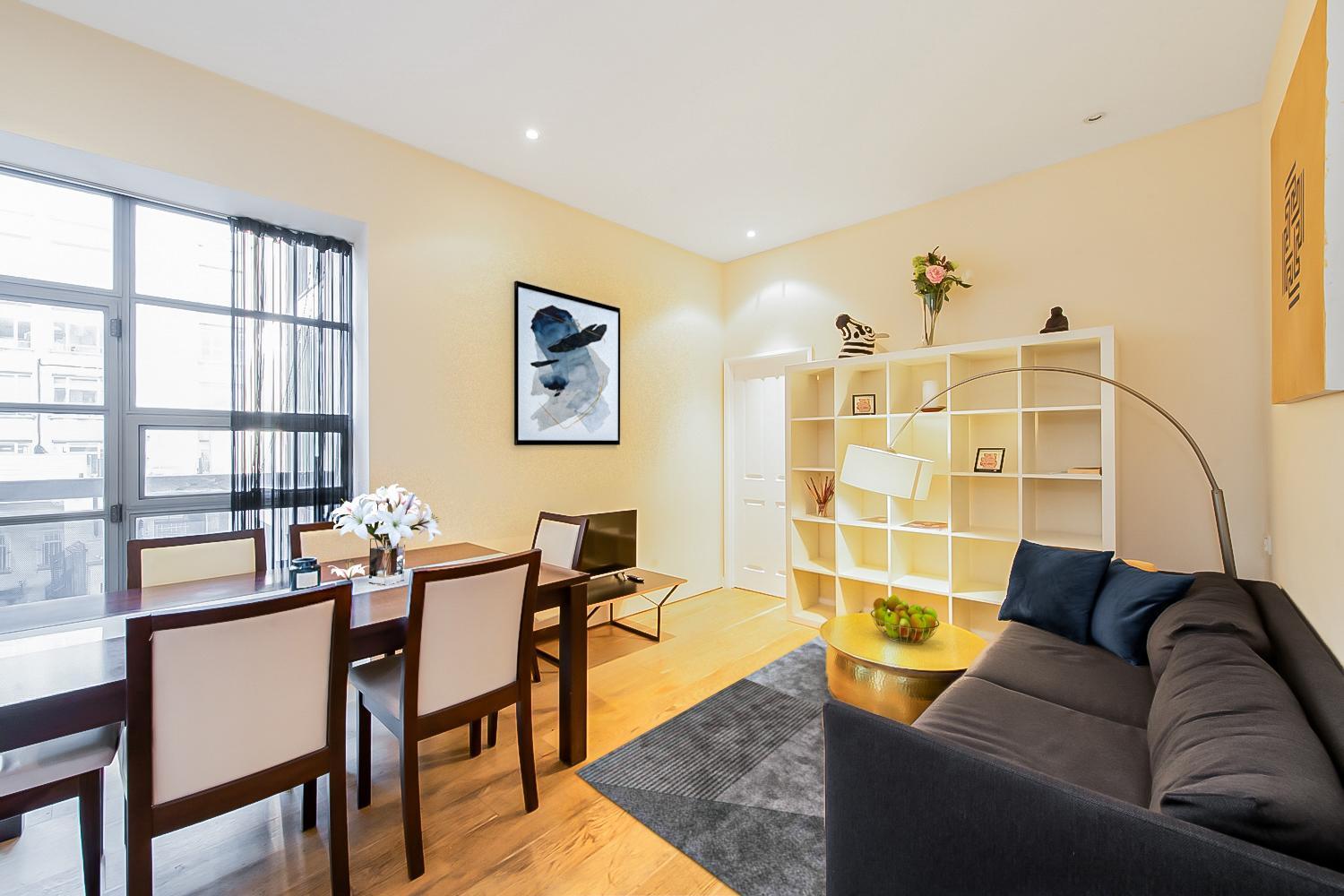Pollen Street, Three-Bedroom Flat ロンドン エクステリア 写真