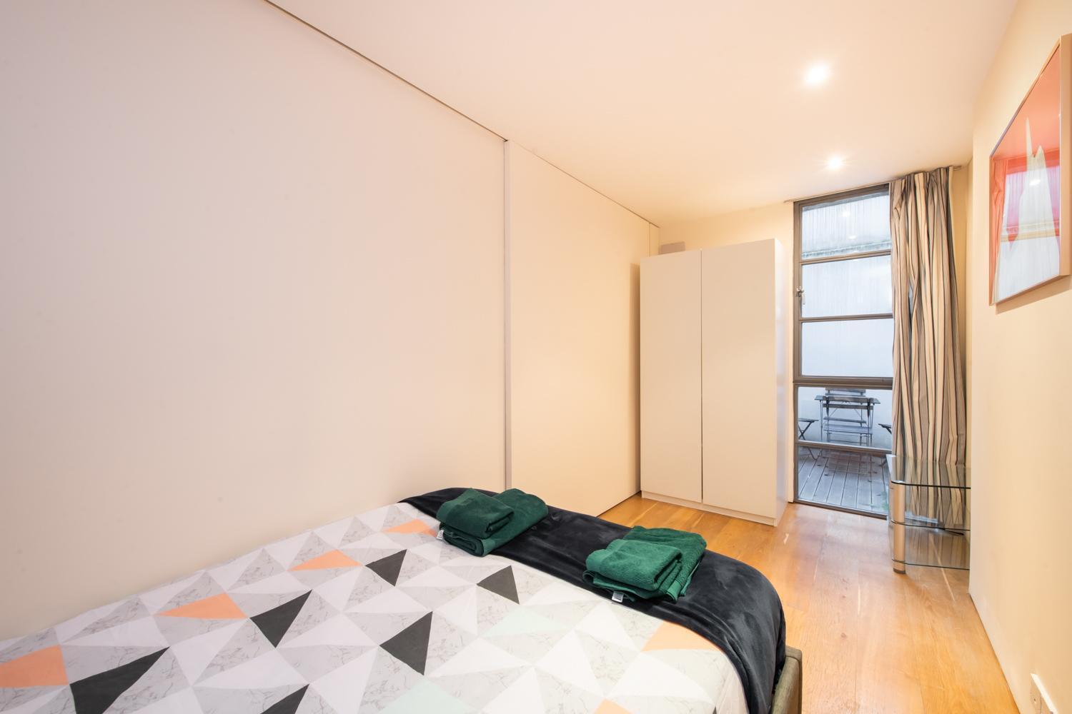 Pollen Street, Three-Bedroom Flat ロンドン エクステリア 写真